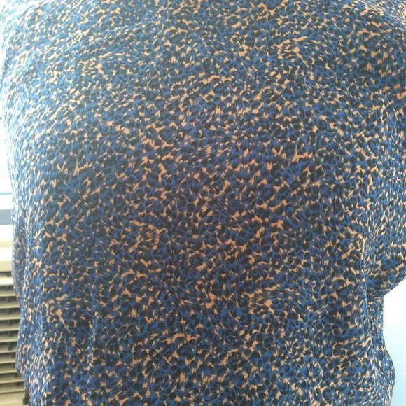 Forever 21 Tunic style top - Picture 2 of 7